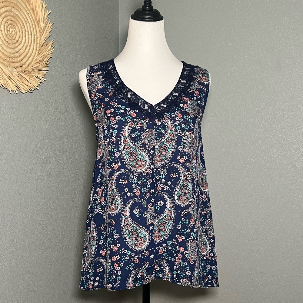 NWT Ariat Torie sleeveless blouse